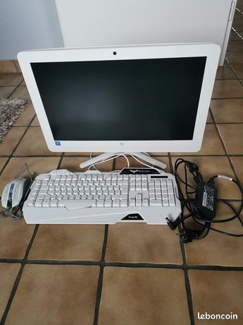 PC de bureau HP TOUT-EN-UN proche du
