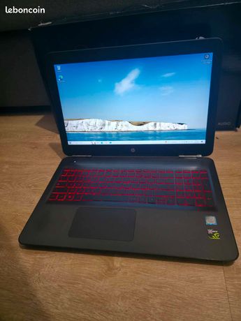 Pc gamer 15 pouces / i5-7th / 12 ram / batterie neuve / win 10 / SSD / NVIDIA