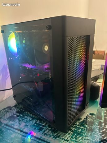 PC Gamer ITX Compact Ryzen 5 8400F / RTX 5060 OC / 32 Go DDR5 Comme Neuf