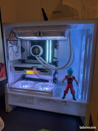 Pc Gamer - NZXT H5 Flow - Ryzen 7 7700 - 32 GO DDR5 -RX 9060 XT - État neuf