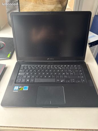 PC portable - ASUS ZenBook Pro UX550V — Core i7, 8 Go RAM, 512 Go SSD, NVIDIA GeForce GTX 1050 (4 Go) - Très bon état