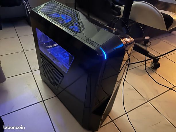 PC + écran incurvé MSI 27 + Clavier