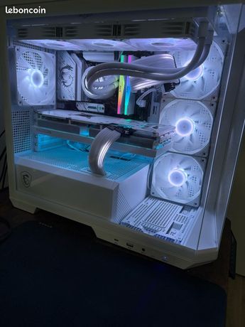 PC gamer / RX7800XT 16GO / i7 12700kf / PC FULL WHITE