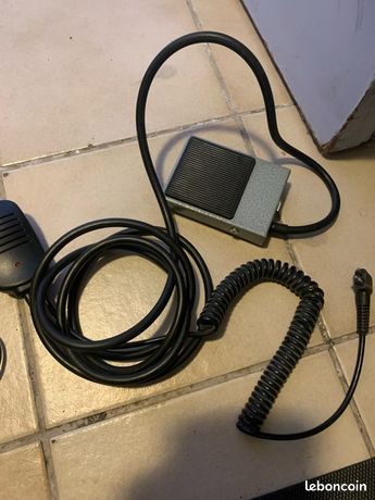 Pedale grutier talkie-walkie