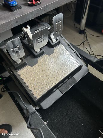 Pédalier thrustmaster tlcm
