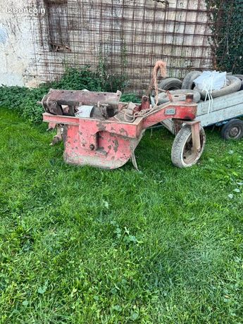 Pelle à transport de terre