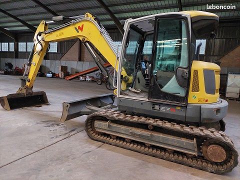 Pelle chenilles NEUSON EZ80 Equipée 4 godets toutes options 1145 Hres