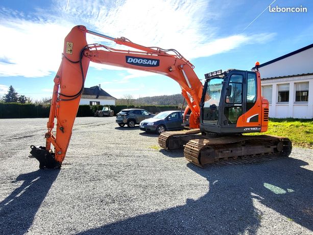 Pelle sur chenilles DOOSAN DX 140 LCR 3