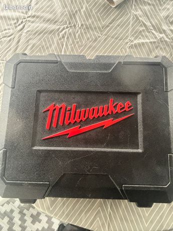 Perceuse visseuse à choc Milwaukee