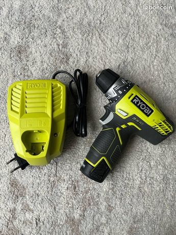 Perceuse-visseuse Ryobi 12V + batterie et chargeur