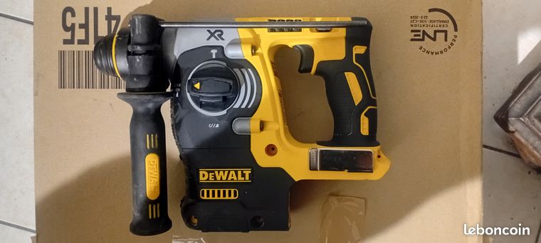 Perfo burineur dewalt dch 273