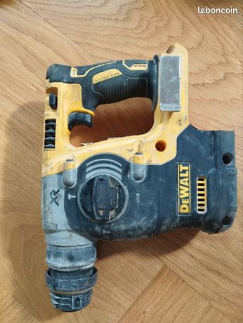 Perforateur dewalt 18xr