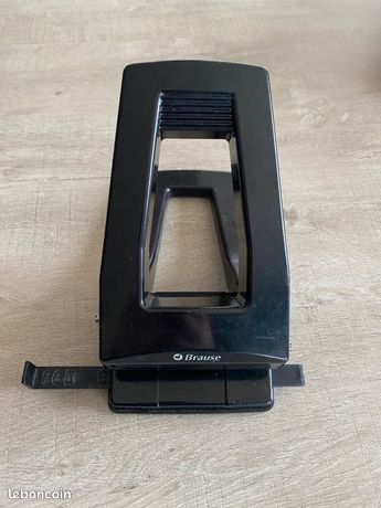 Perforatrice classeur réglable