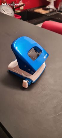 Perforatrice LEITZ 2 trous