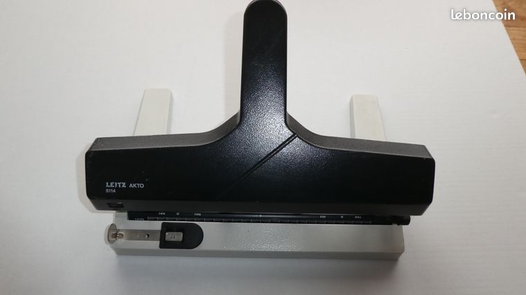 Perforatrice Leitz 4 trous