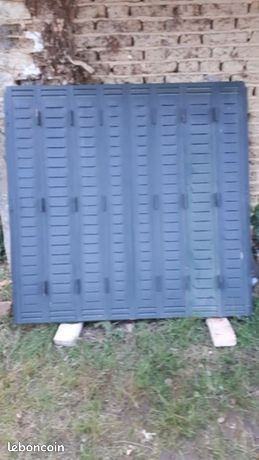 Persiennes métalliques