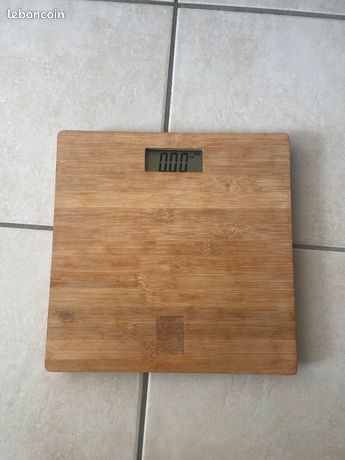 Pèse personne électronique en bambou