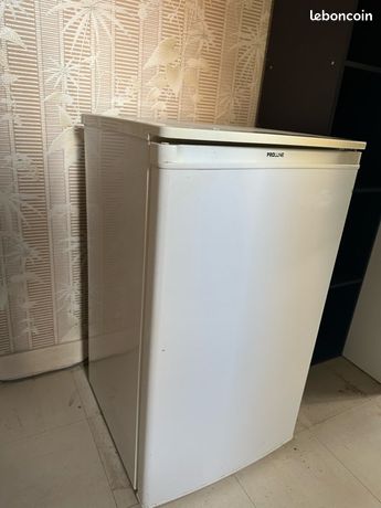 Petit réfrigérateur Proline compact et fonctionnel bon état