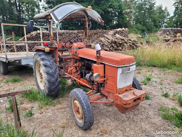 Petit tracteur renault