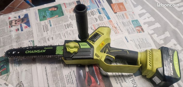 Petit tronçonneuse 10C13S sur batterie