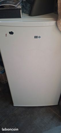 Petit frigo avec petit congélateur