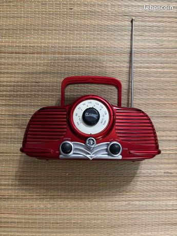 Petite radio à piles