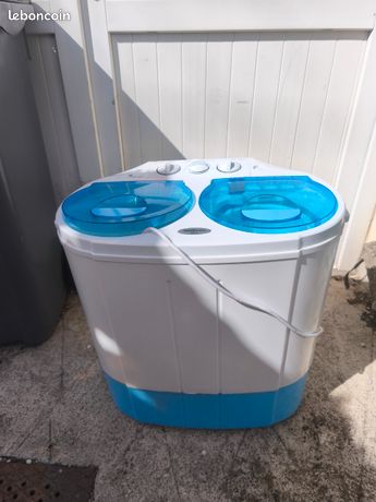 Petite machine à laver spécial pour studio ou camping