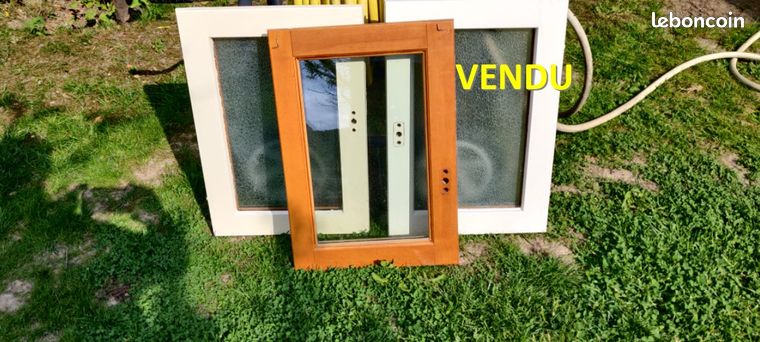 Petites fenêtres bois double vitrage seules sans cadre