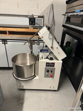 Pétrin spirale 33l 1 vitesse tête relevable 220v sur roulette