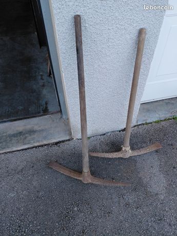 Pics pour terrassement