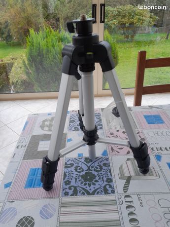 Pied télescopique hilti