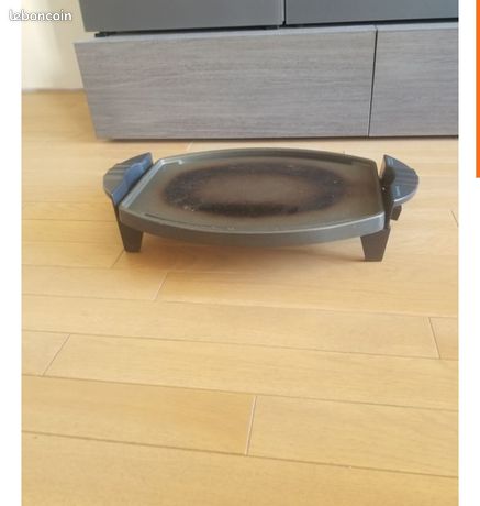 PIERRADE GRILL PLANCHA BBQ acheté neuf en 2019 55 chez darty paiement LBC et livraison mondial relais possible