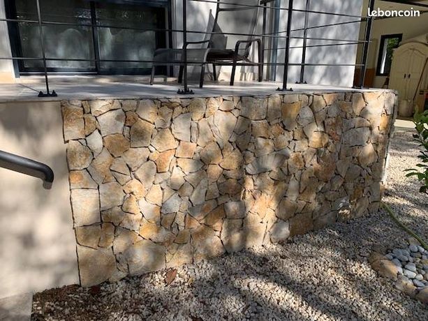 Pierre mural pour parement