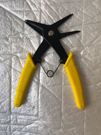 Pince à Circlips Pinces Bagues D'arrêt Pinces à Circlips Internes et Externes Pince Snneaux Pinces à Circlip 2 En 1 Circlips à Double Usage Anneau Elastique de 2 mm à 24 mm