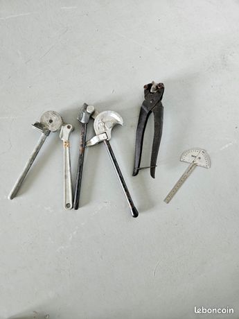 Pince à couder les tuyaux de cuivre