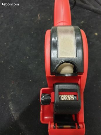 Pince à dater pour la restauration