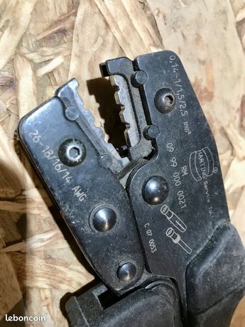 Pince à sertir HARTING
