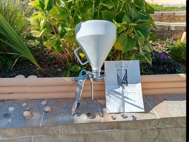 Pistolet a crépir pneumatique