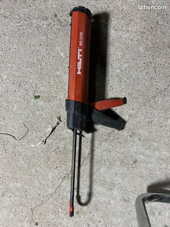 Pistolet applicateur Hilti MD 2500 cartouches résine / colle état très bon