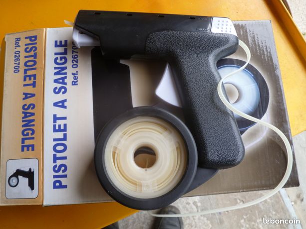 Pistolet à sangle