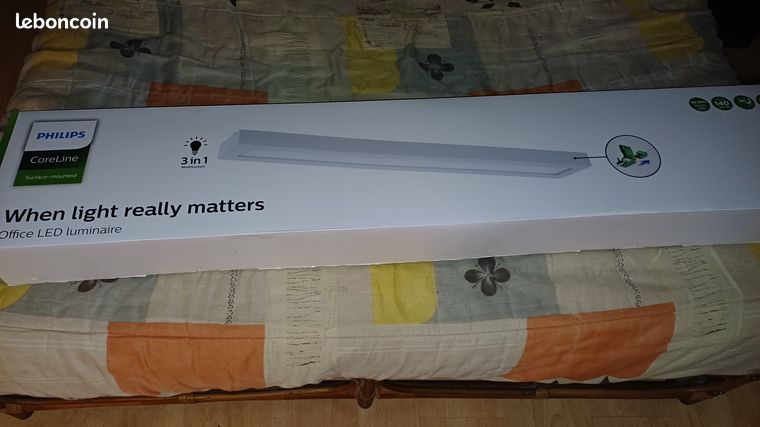 Plafonnier Philips CoreLine 120X20cm