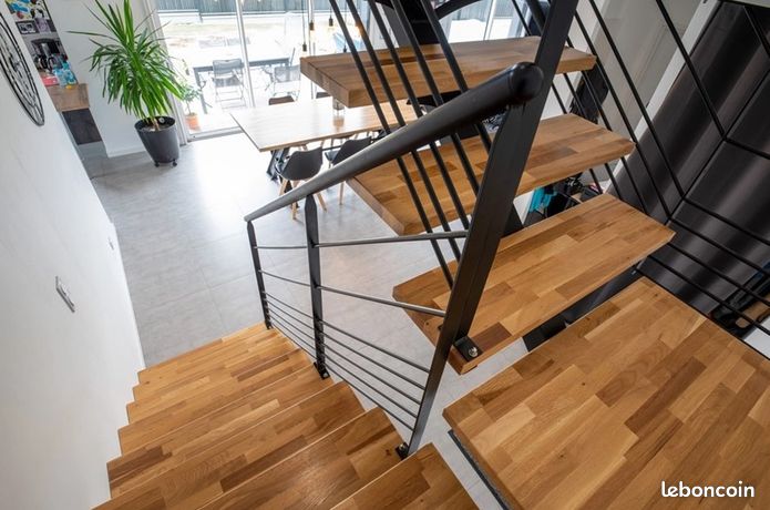 Plan de travail en chêne, Marche, escalier