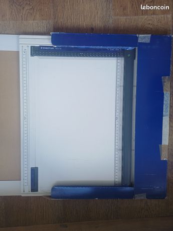 Planche à dessin pour élève décorateur ou architecte