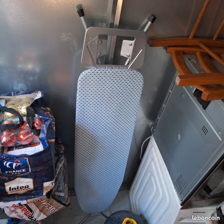 Planche a repasser neuve