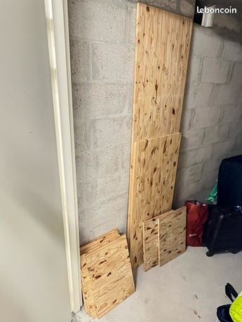 Planches de bois pour projet pin