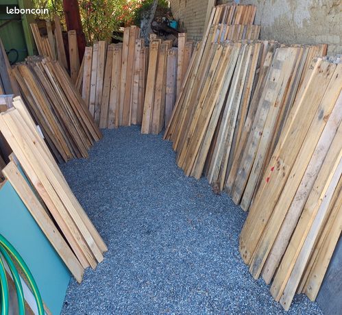 Planches tasseaux et chevrons en bois