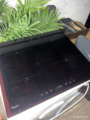Plaque cuisson induction whirlpool