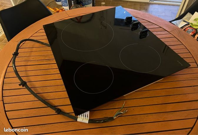 Plaque de cuisson amica 3 foyers