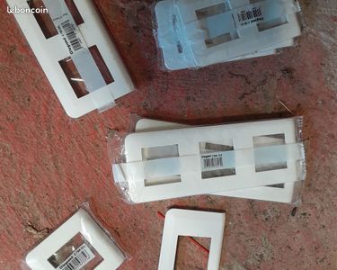 Plaque de finition legrand mosaic