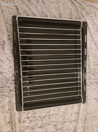 Plaque et grille de four